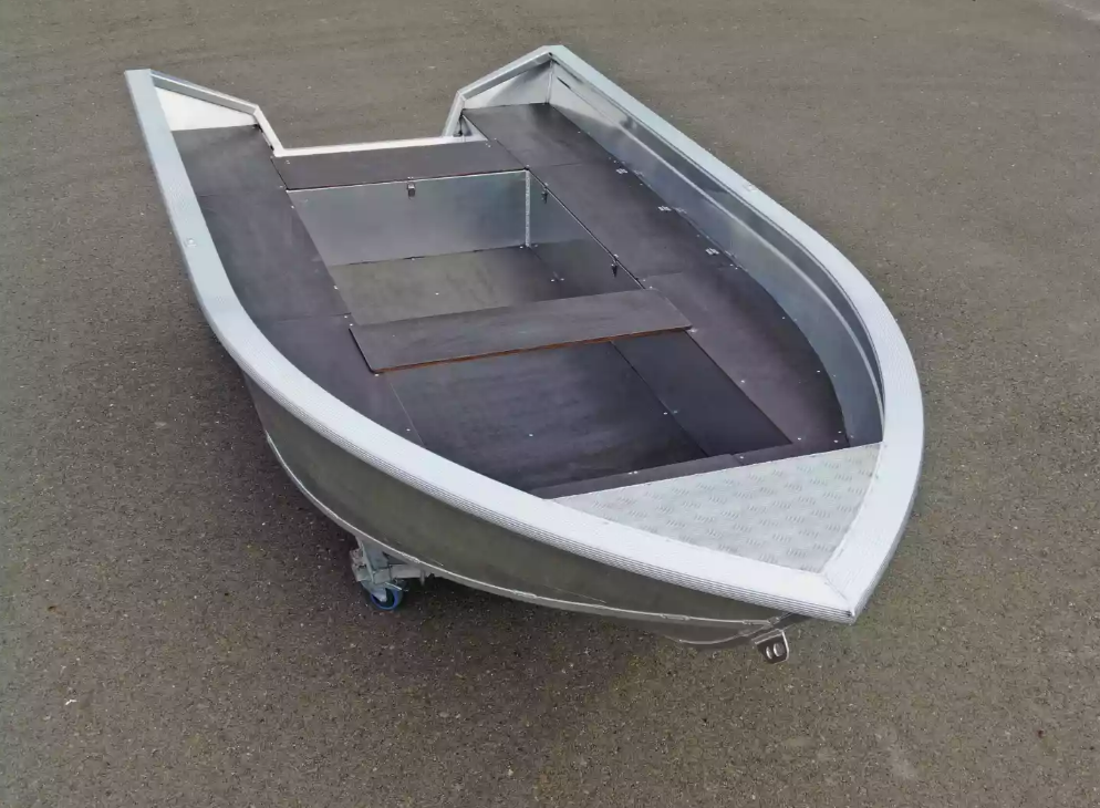 Алюминиевая лодка  Неман-420 в Саранске