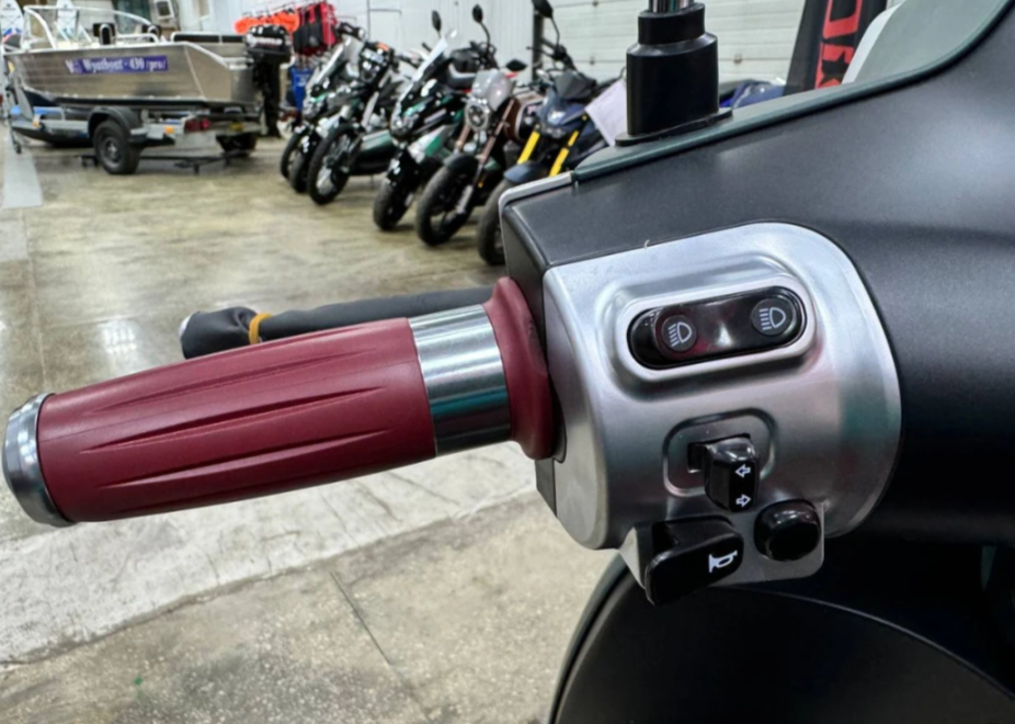 Скутер PROMAX Miami 240 (49) в Саранске