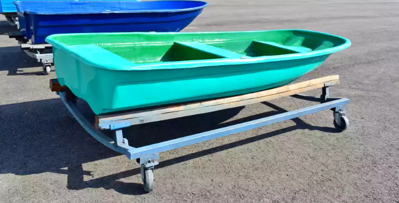 Стеклопластиковая лодка Старт (тримаран) в Саранске