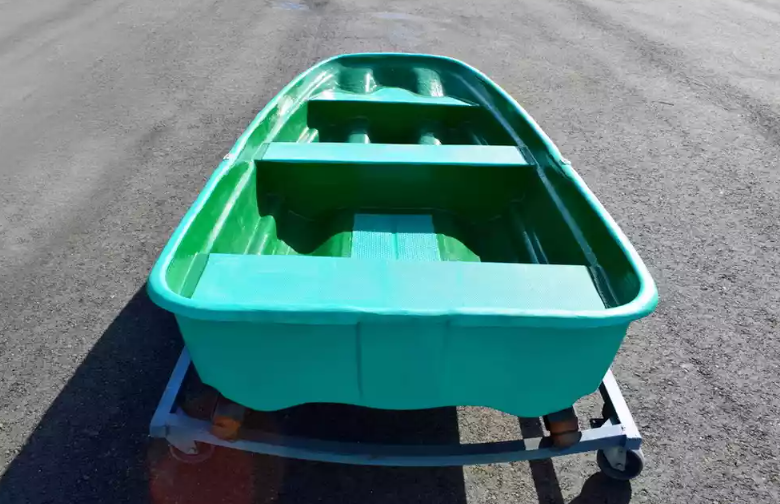 Стеклопластиковая лодка Старт (тримаран) в Саранске