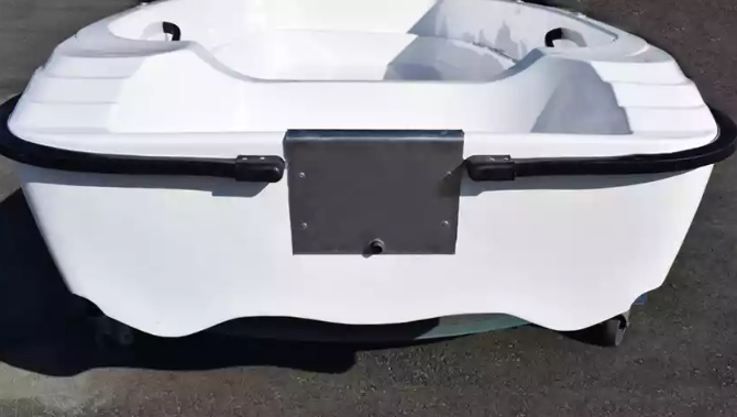 Стеклопластиковая лодка Пингвин (тримаран) в Саранске