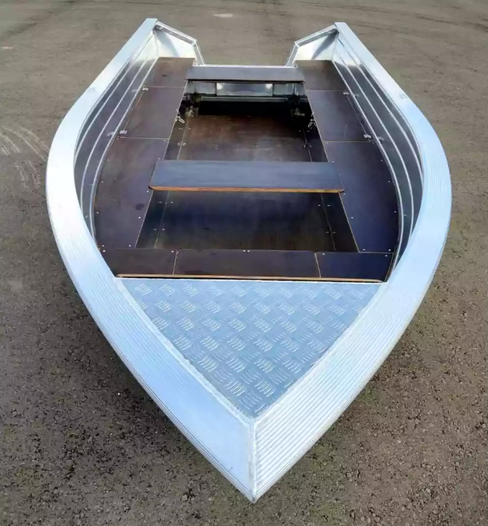 Алюминиевая лодка Неман-400 в Саранске