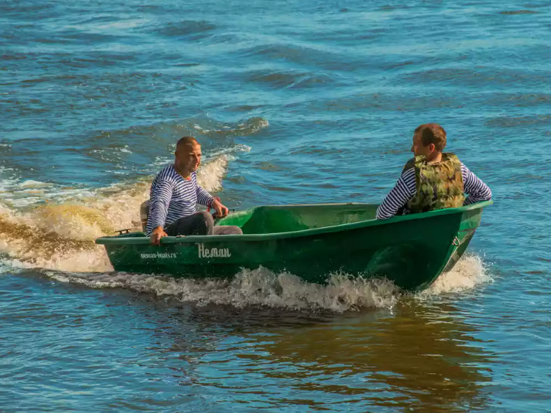 Стеклопластиковая лодка Neman-340 (тримаран) в Саранске