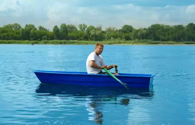 Стеклопластиковая лодка Малютка в Саранске