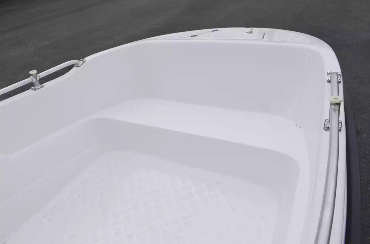 Стеклопластиковая лодка Пингвин New (тримаран) в Саранске