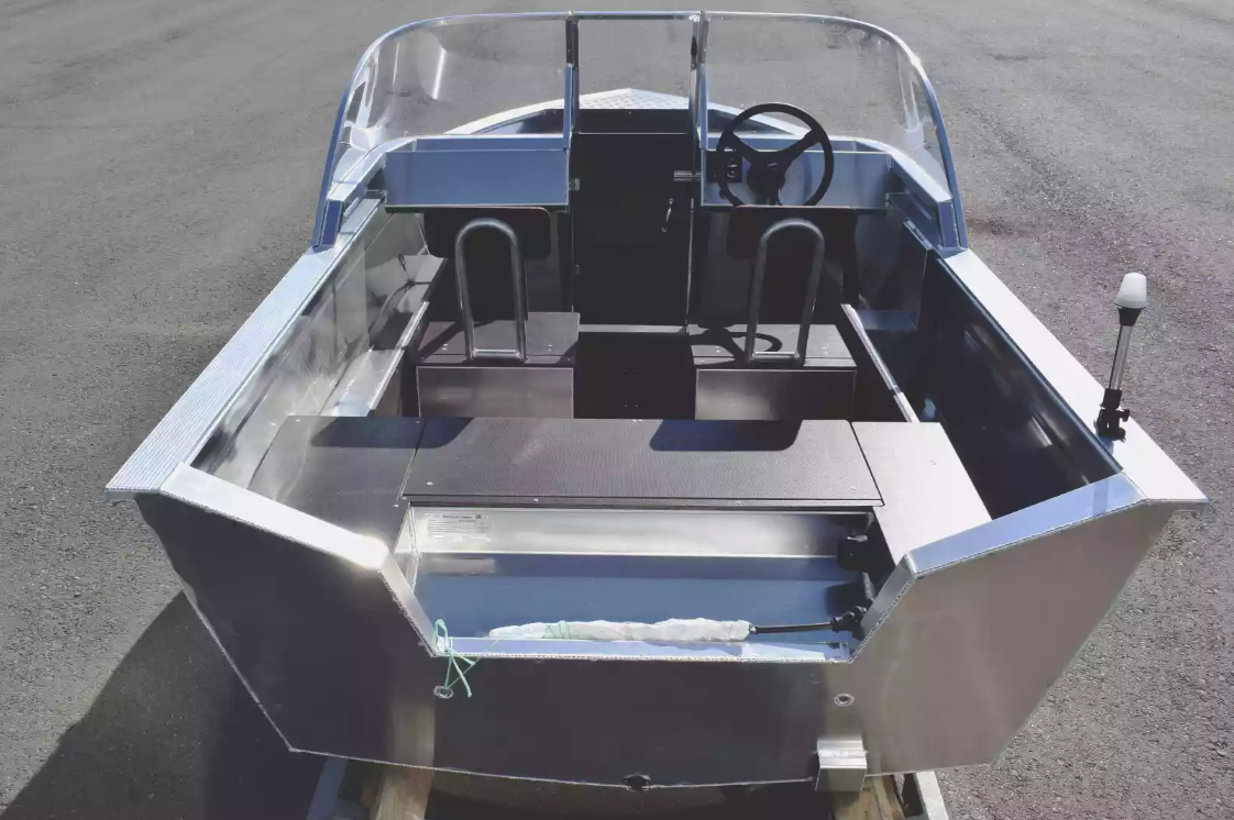 Алюминиевая лодка  Неман-400 DCM в Саранске