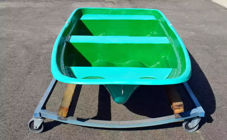 Стеклопластиковая лодка Старт (тримаран) в Саранске