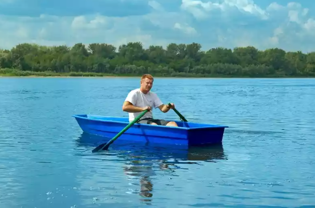 Стеклопластиковая лодка Малютка в Саранске