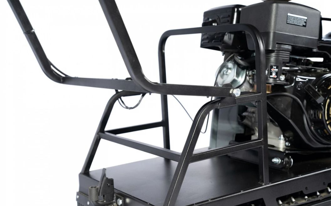 Мотобуксировщик БУРЛАК-M2 LFK 15 л.с. (передний привод, катки) в Саранске