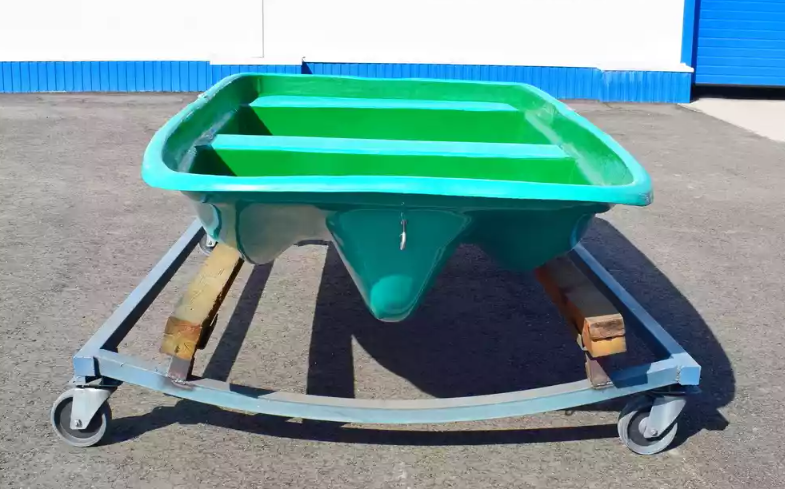 Стеклопластиковая лодка Старт (тримаран) в Саранске