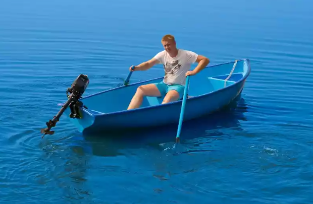 Стеклопластиковая лодка Омуль в Саранске