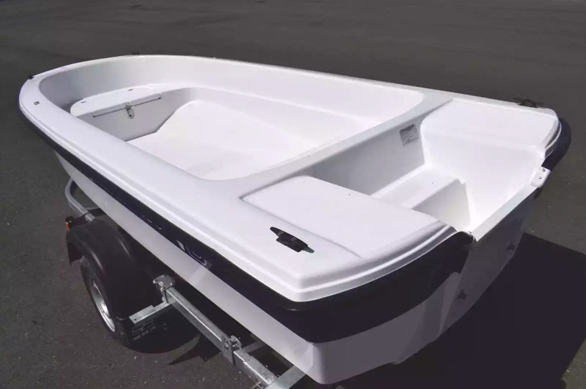 Стеклопластиковая лодка Wyatboat 430 тримаран в Саранске
