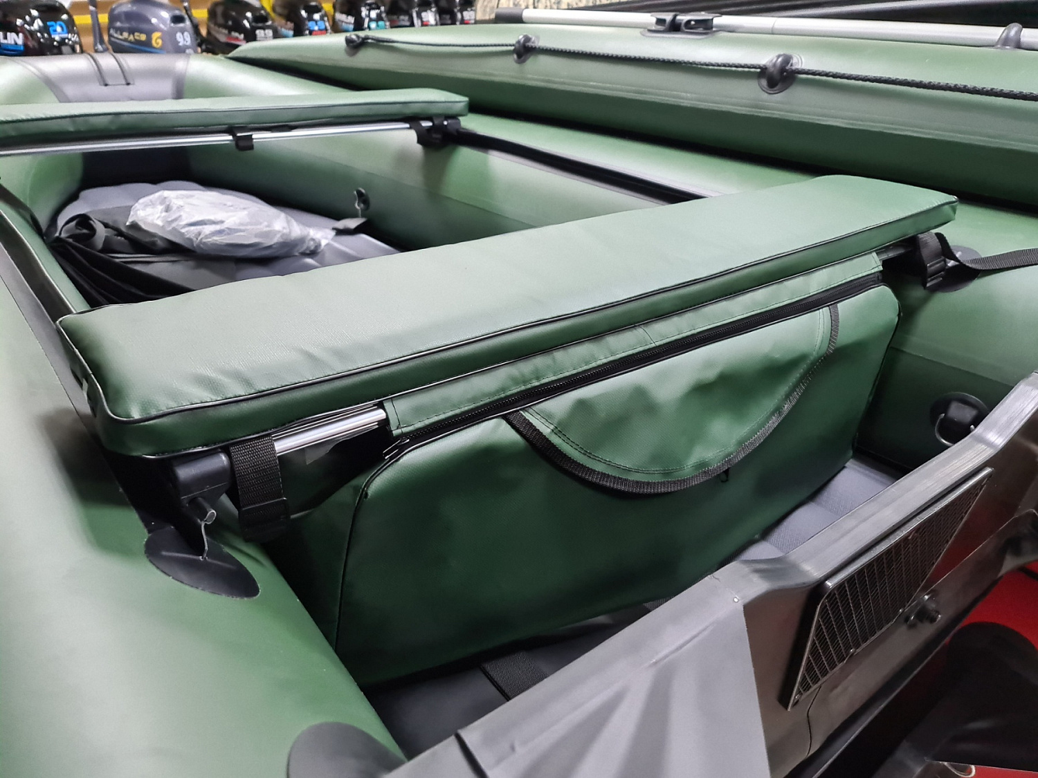 КОМПЛЕКТ МЯГКИХ НАКЛАДОК С СУМКОЙ ДЛЯ ЛОДОК 90Х20 ЗЕЛЕНЫЙ в Саранске