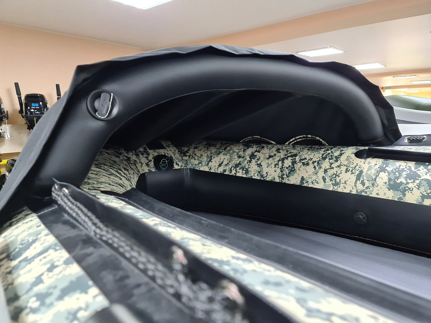 КОМПЛЕКТ НОСОВОГО ТЕНТА К ЛОДКЕ SMARINE AIR MAX 330 ЧЕРНЫЙ в Саранске